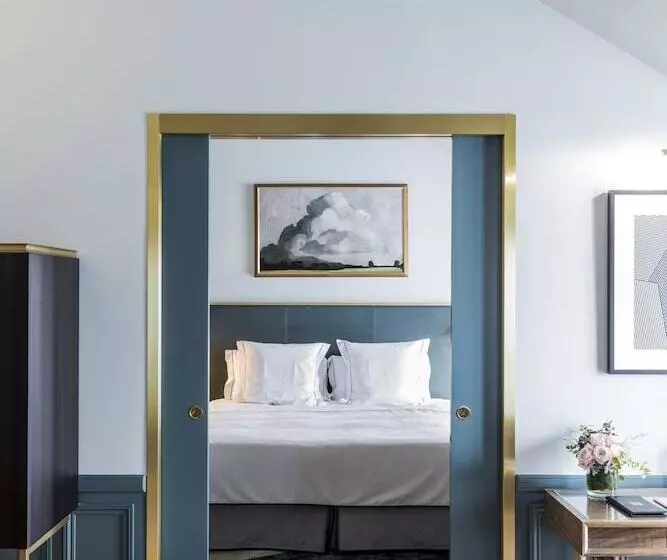 Suite, Grand Powers