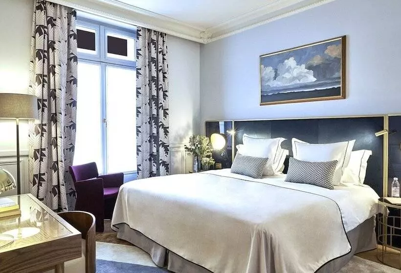 Executive Kamer, Grand Powers