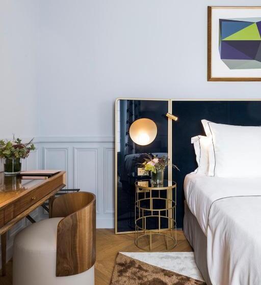 Chambre Deluxe, Grand Powers