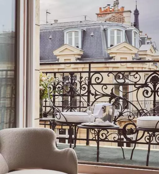 Prestige Junior Suite, Grand Powers