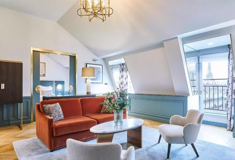 Suite, Grand Powers