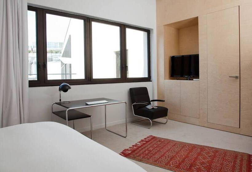 ジュニアスイート, La Maison Champs Elysees