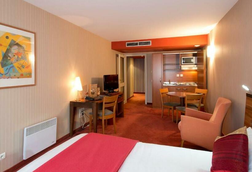 غرفة قياسية, Le Jeansebastien Bach