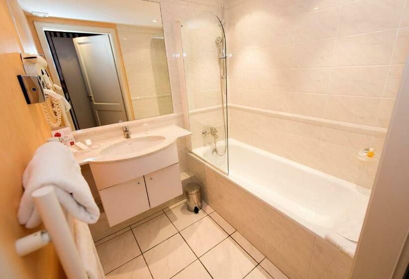 غرفة قياسية, Le Jeansebastien Bach