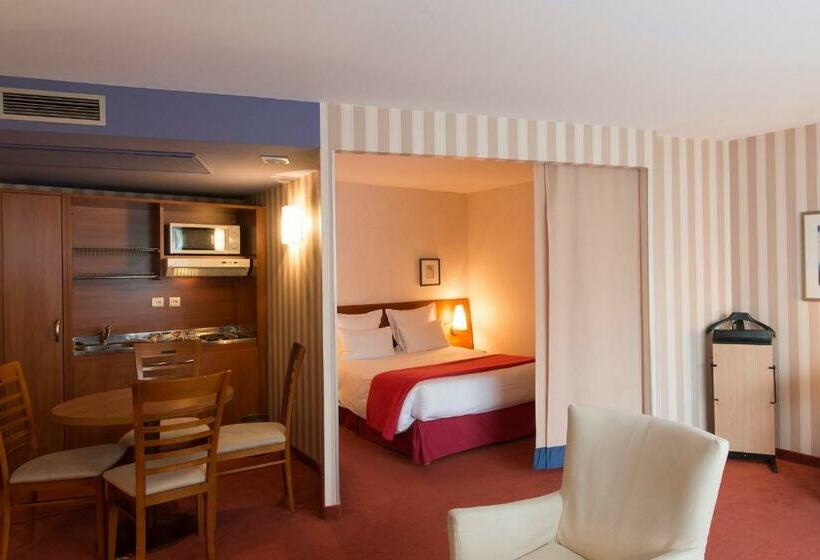 شقة غرفة واحدة, Le Jeansebastien Bach