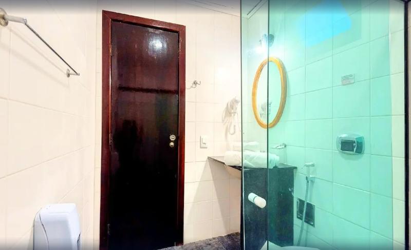 جناح إدارى, Le Jeansebastien Bach