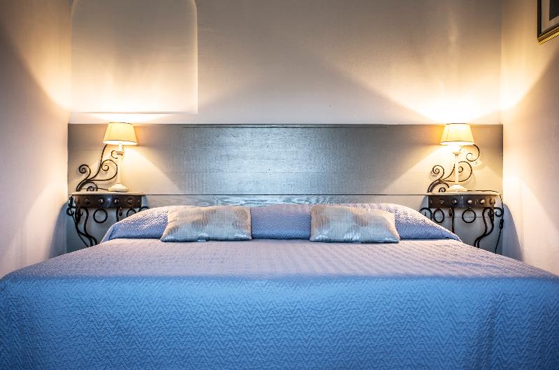 디럭스 룸, Le Roc E Fiori Hotel   Teritoria