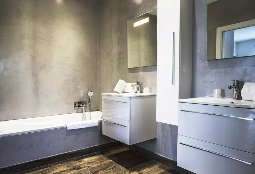 آپارتمان لوکس 1 خوابه, Le Roc E Fiori Hotel Teritoria
