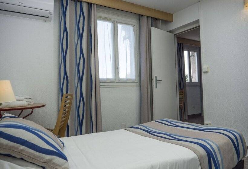 Номер Стандарт, Logis Hotel Restaurant Uzès Pont Du Gard