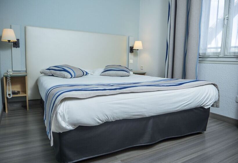 Номер Стандарт Адаптированный для Инвалидов, Logis Hotel Restaurant Uzès Pont Du Gard