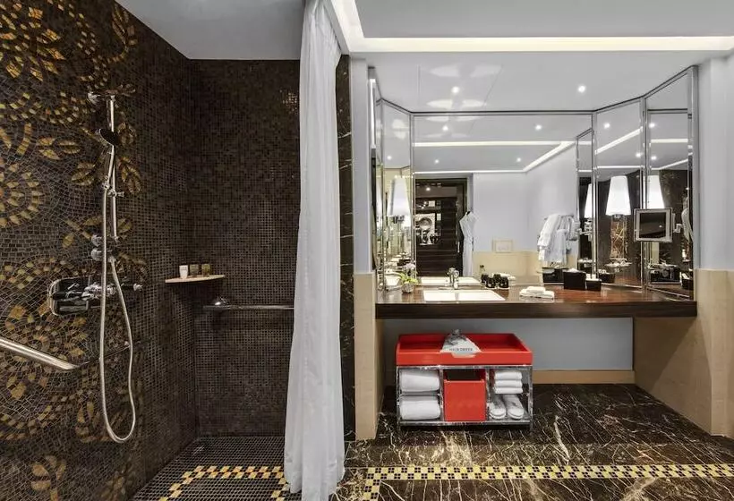 اتاق لوکس, Prince De Galles, A Luxury Collection Hotel, Paris