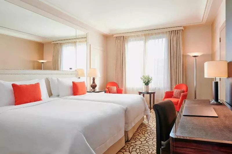 اتاق لوکس, Prince De Galles, A Luxury Collection Hotel, Paris