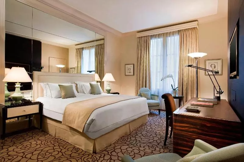 اتاق استاندارد با تخت بزرگ, Prince De Galles, A Luxury Collection Hotel, Paris