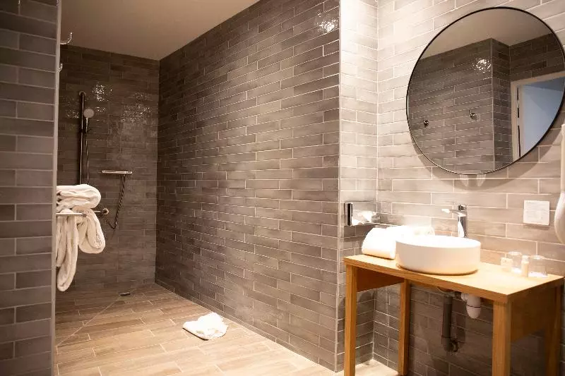 Quarto Familiar, Royal