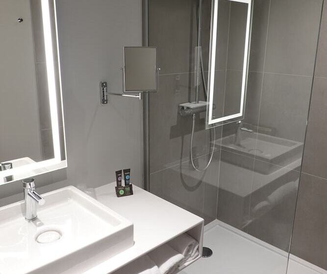 ダブルベッドのクラシックルーム, Novotel Dijon Sud