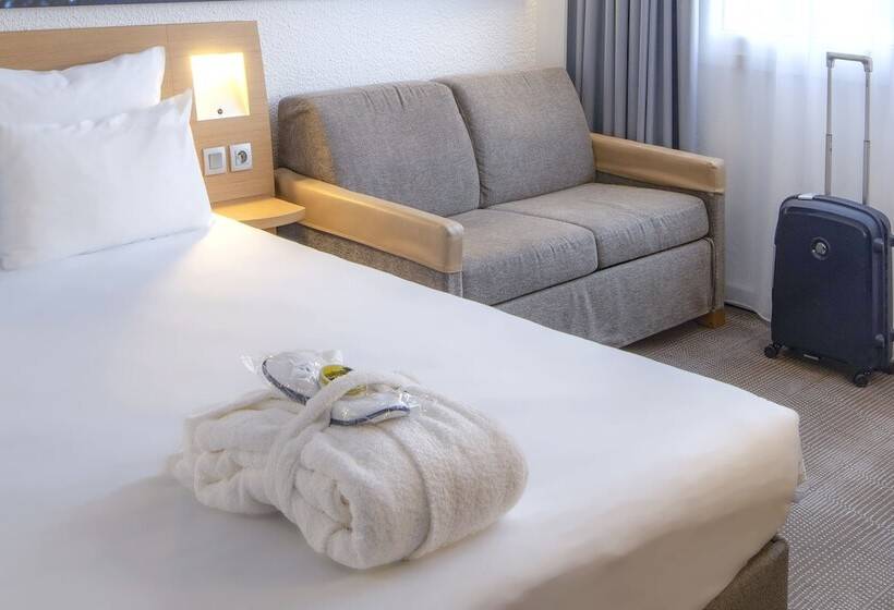 ダブルベッドのクラシックルーム, Novotel Dijon Sud