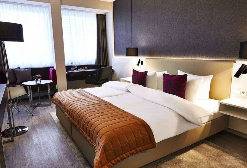 Номер Superior, Steigenberger Hotel Köln