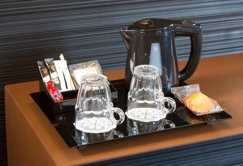 スタンダードルーム, Victoria Chatelet