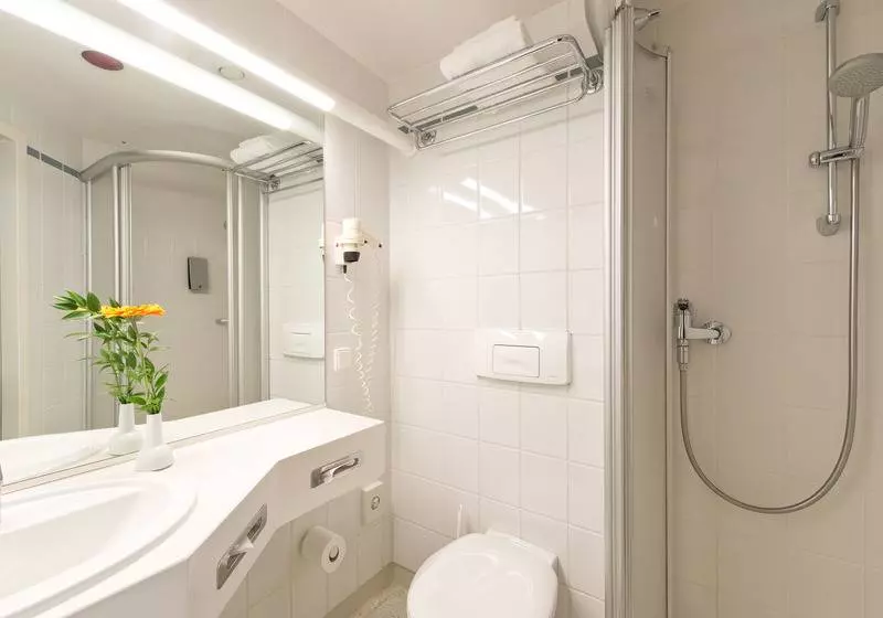 Chambre Standard Individuelle, Kaiserin Augusta