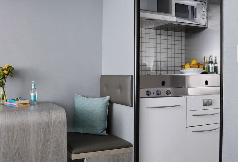 اتاق کلاس بیزنس, Living Hotel Am Deutschen Museum