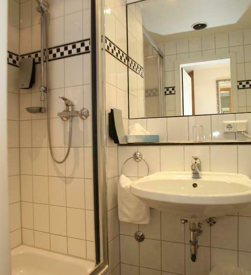 غرفة قياسية, Memphis