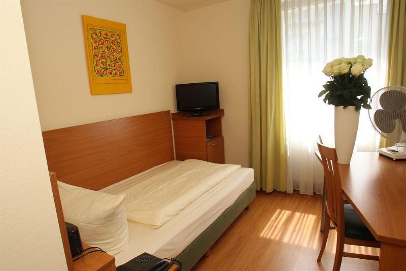 غرفة قياسية فردية, Memphis