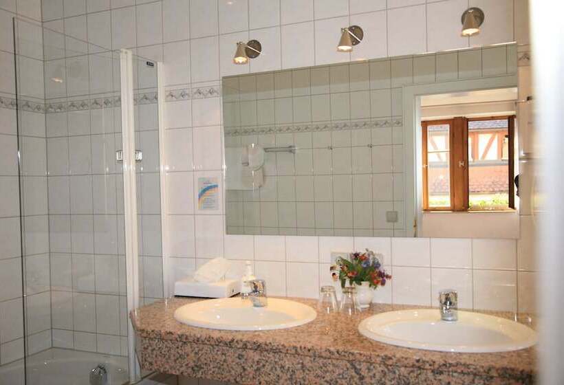 Номер Стандарт Индивидуальный, Glocke Weingut Und