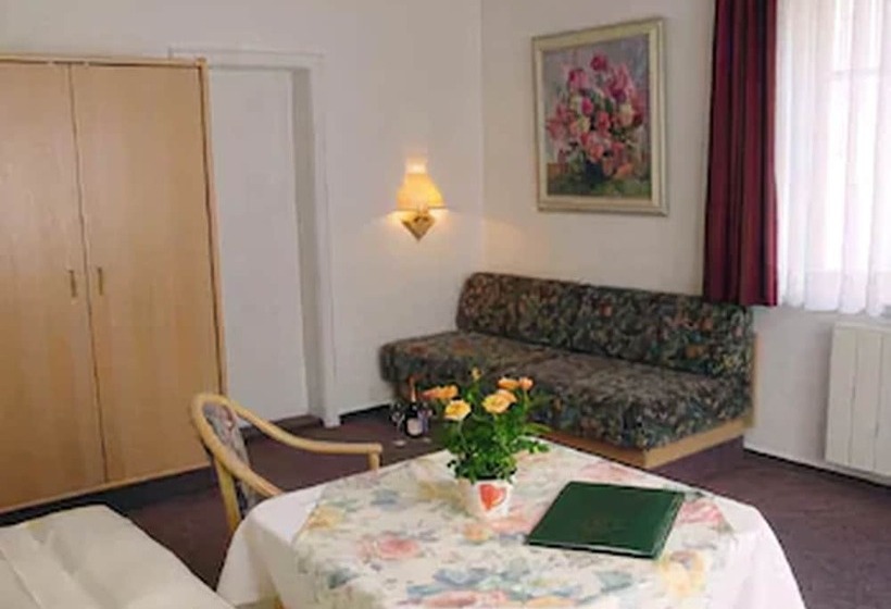 Номер Стандарт, Glocke Weingut Und