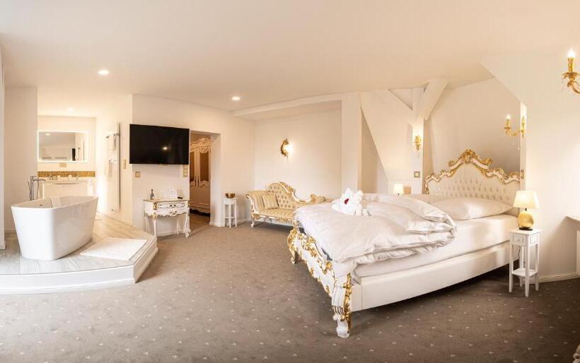 Люкс с Балконом, Schloss Breitenfeld Hotel & Tagung