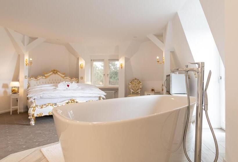 Люкс с Балконом, Schloss Breitenfeld Hotel & Tagung