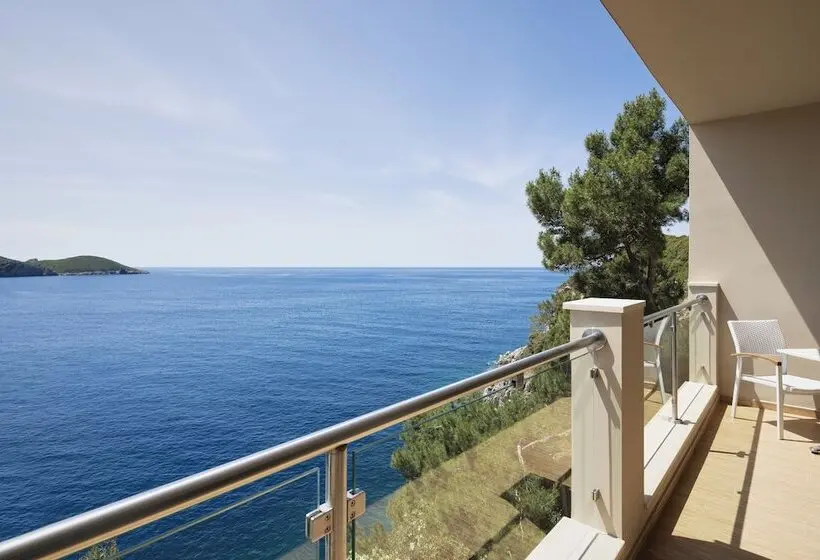 スイート, Akrotiri Beach Resort Hotel