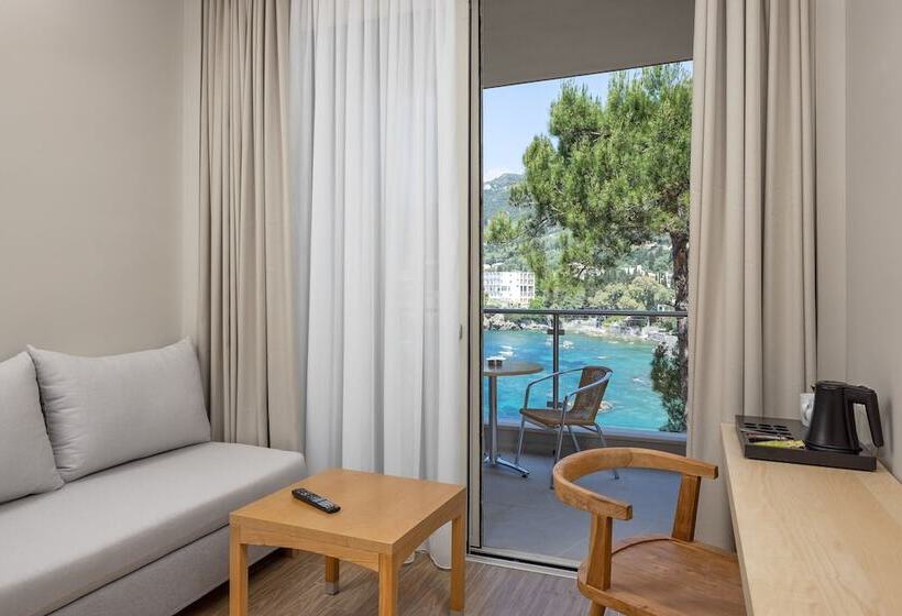 シングルデラックスルーム, Akrotiri Beach Resort Hotel
