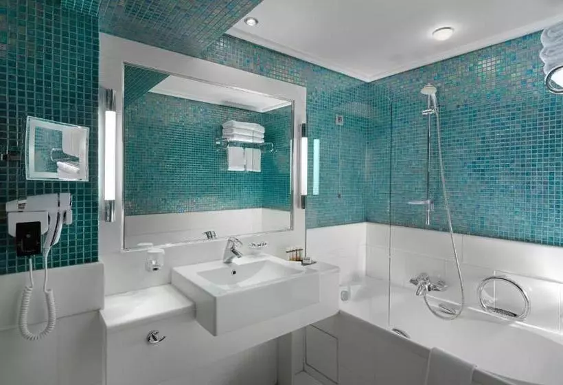 キングサイズベッドのクラブルーム, Crowne Plaza Athens City Centre, An Ihg