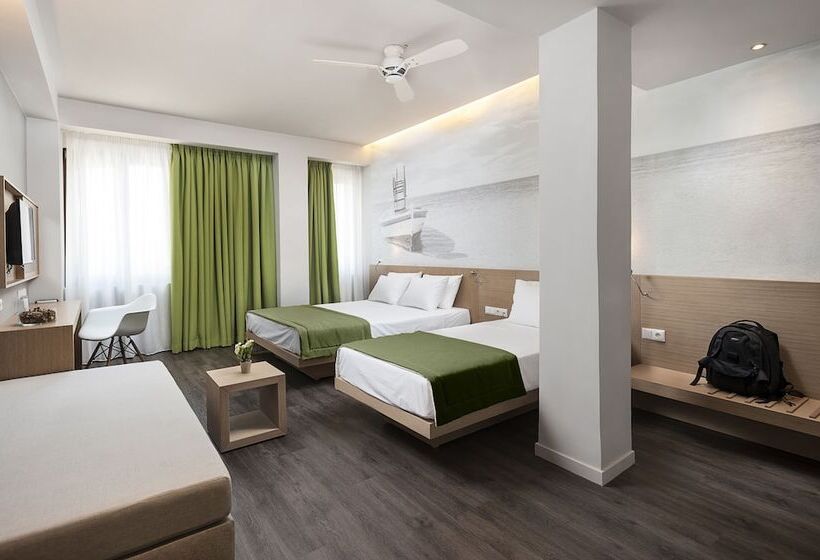 スタンダード4人部屋, Kriti