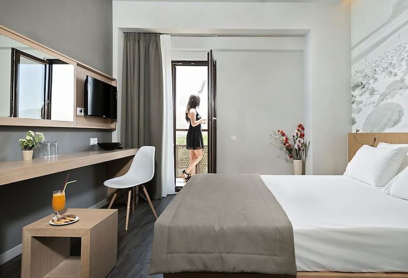 スーペリアールーム, Kriti