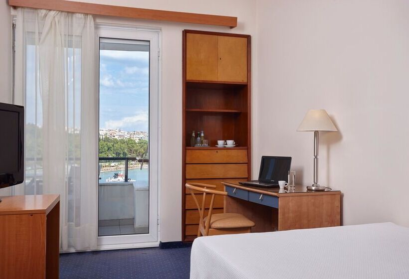 חדר קלאסי עם נוף לים, Lucy