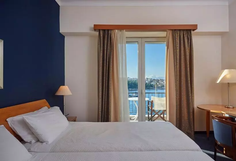 Chambre Classique Vue Mer, Lucy