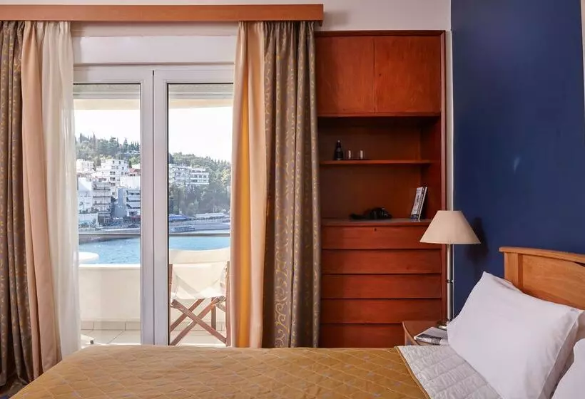 Chambre Classique Vue Mer, Lucy