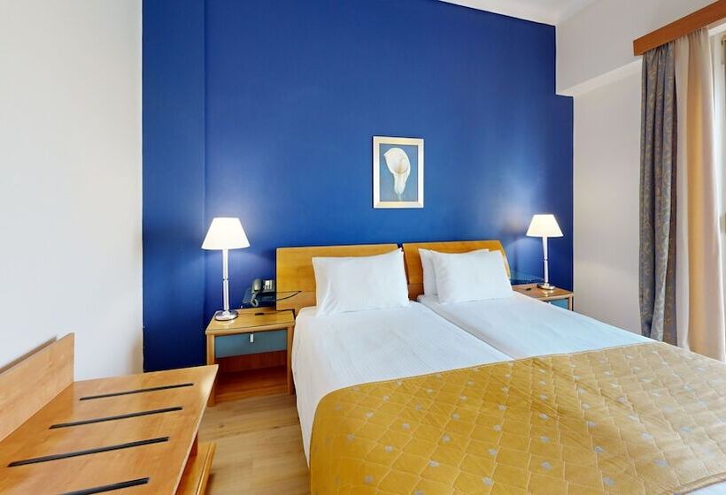 חדר קלאסי עם נוף לים, Lucy