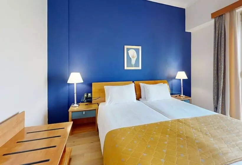 Chambre Classique Vue Mer, Lucy