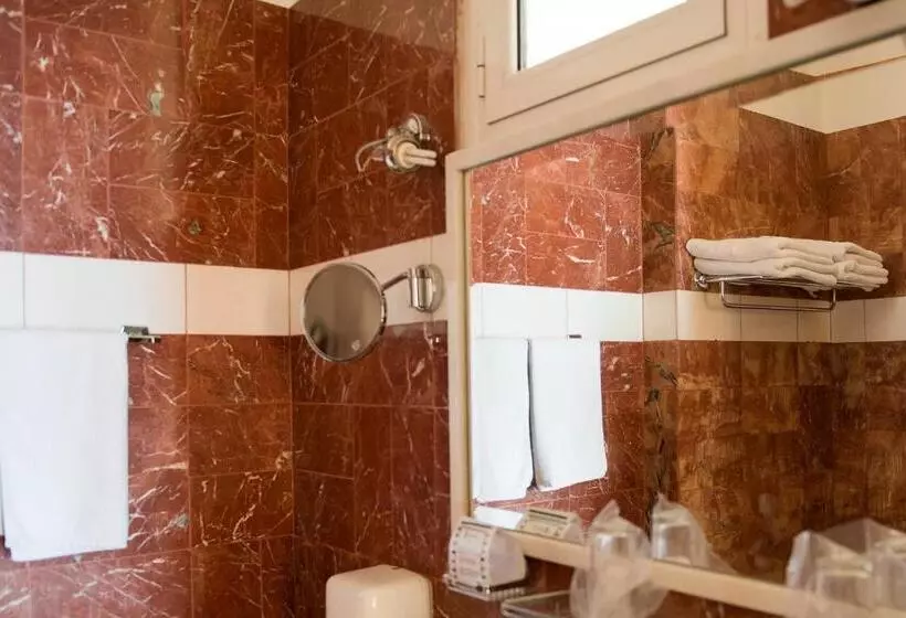Chambre Standard Vue Mer Communicante, Lucy