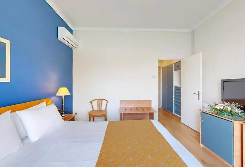 Chambre Supérieure Vue Mer, Lucy