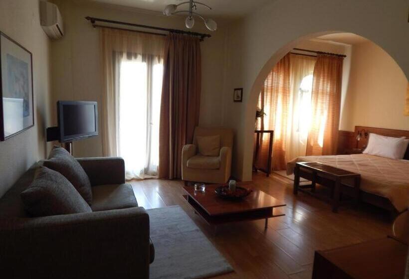 山の見えるジュニアスイート, Philoxenia