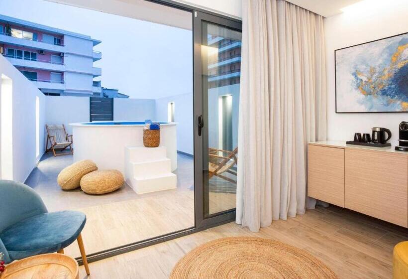 סוויטת ג'וניור מיטת קינג, Mercure Rhodes Alexia Hotel & Spa