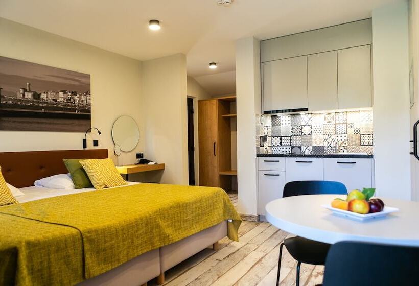 سوییت جونیور لوکس, Laguna Deluxe  Terme Krka