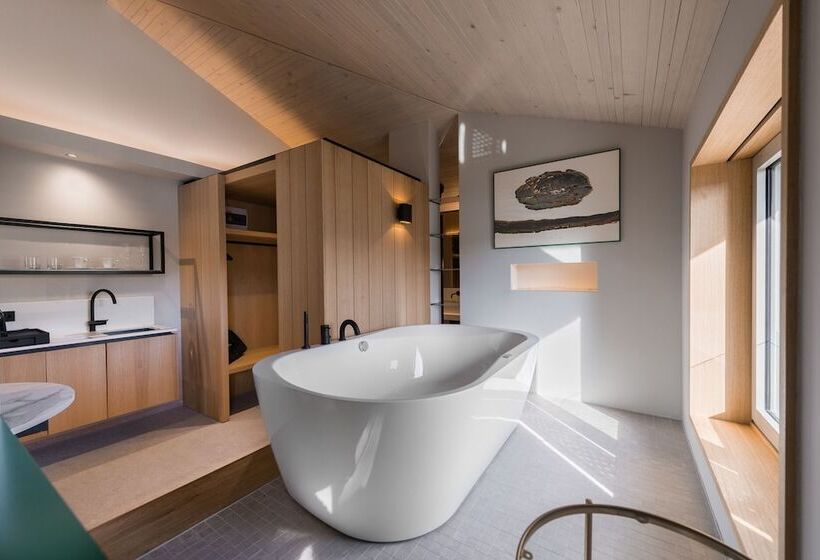 سوئیت پنت هاوس, Laguna Deluxe  Terme Krka