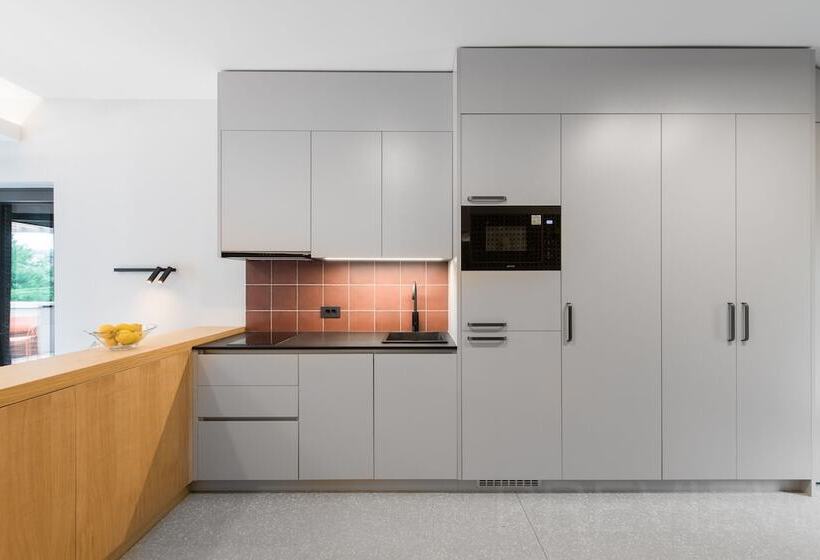 اتاق لوکس با چشم‌انداز دریا, Laguna Deluxe  Terme Krka