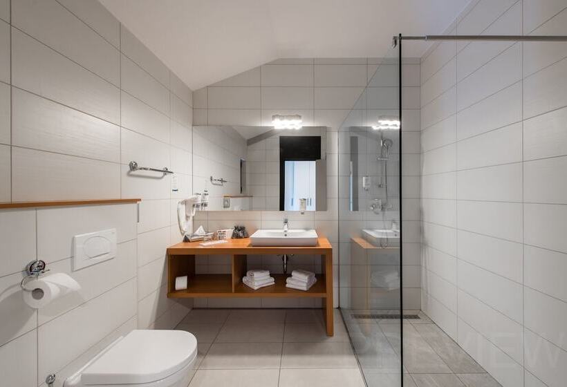 اتاق لوکس با چشم‌انداز دریا, Laguna Deluxe  Terme Krka