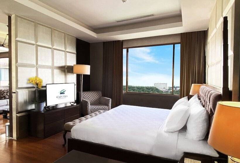 Elnöki Lakosztály, Ciputra Semarang Managed By Swiss Belhotel International