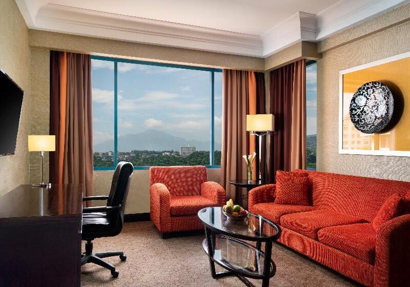 Полулюкс, Ciputra Semarang Managed By Swiss Belhotel International